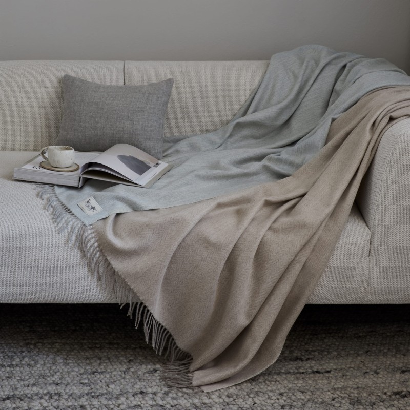 3. Fishbone Throw 100% Baby Alpaca | WHITE BEIGE