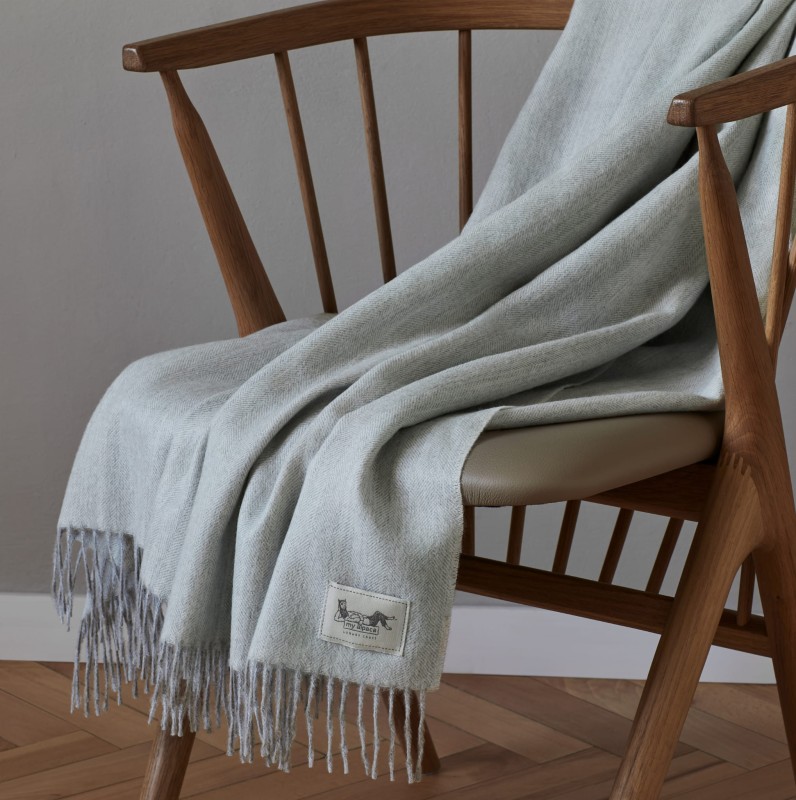 3. Fishbone Throw 100% Baby Alpaca | WHITE SILVER