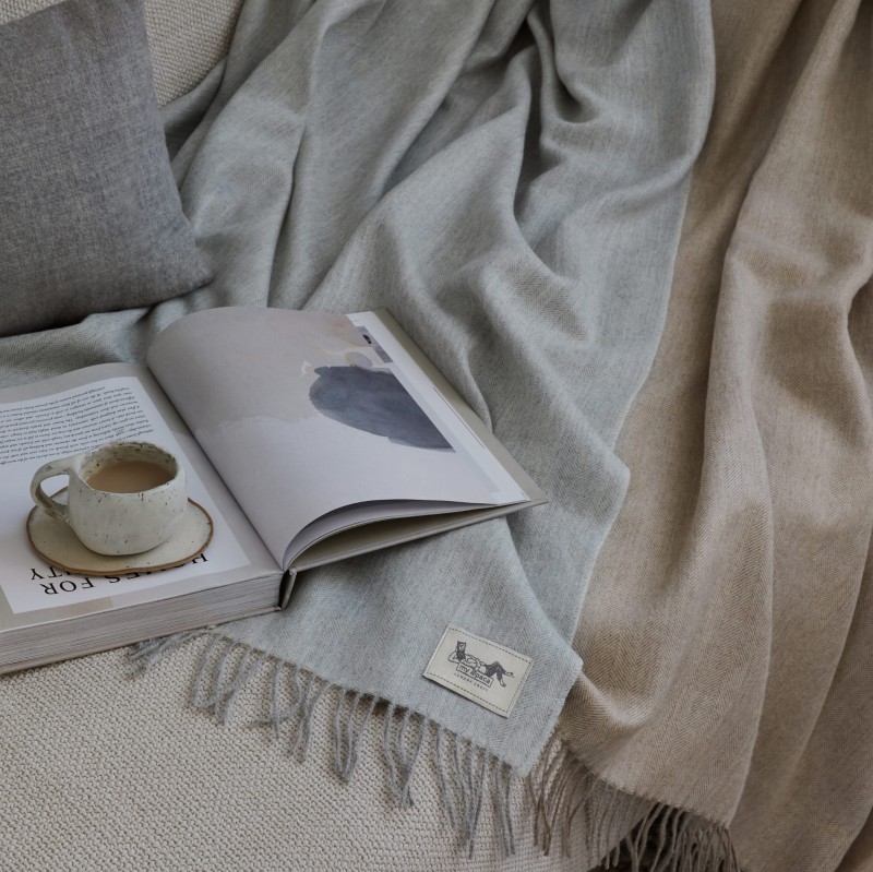 5. Fishbone Throw 100% Baby Alpaca | WHITE SILVER