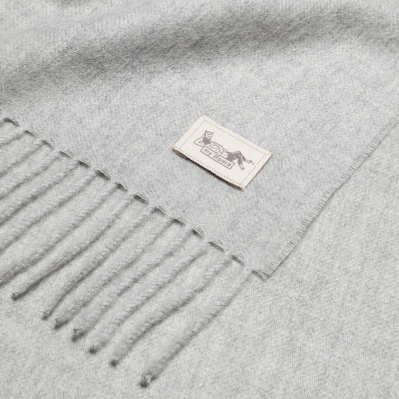 Classic baby alpaca scarf silver