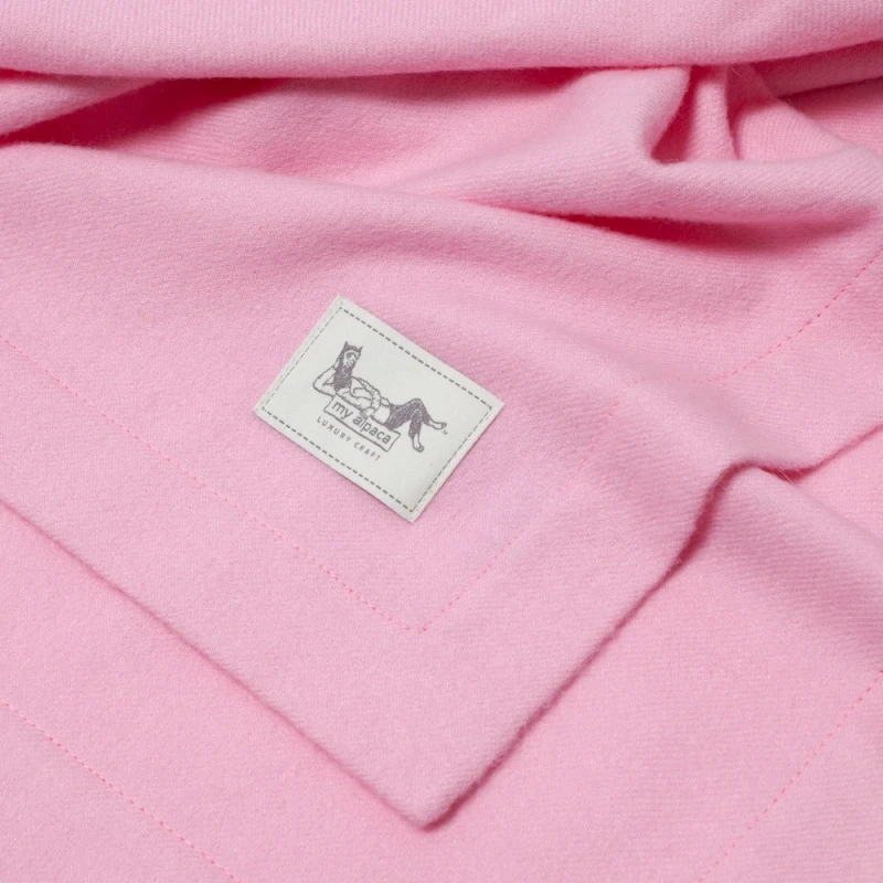 2. Kids’ blanket 100% baby alpaca | PINK