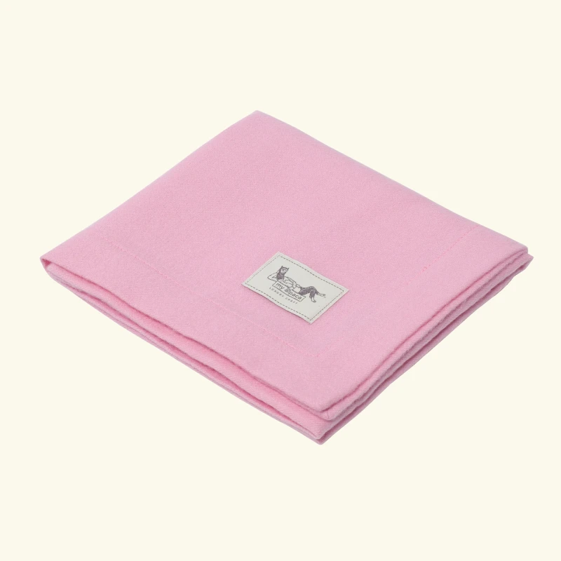 1. Kids’ blanket 100% baby alpaca | PINK