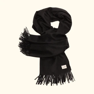 Suri baby alpaca shawl black