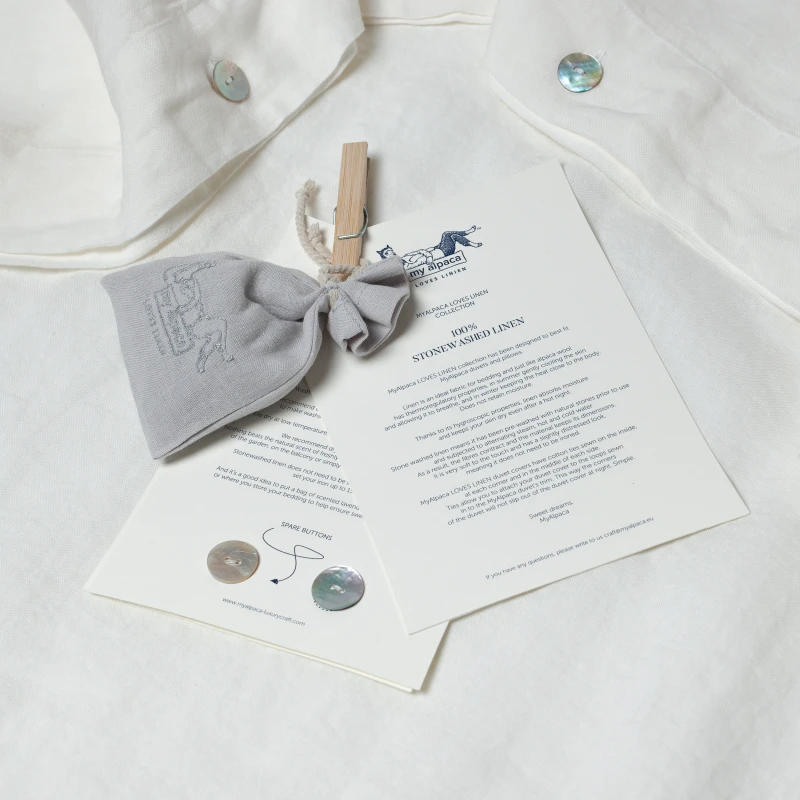 4. Linen duvet cover | VANILLA CLOUD