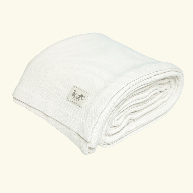 1. Stonewashed woven cotton bedspread | VANILLA