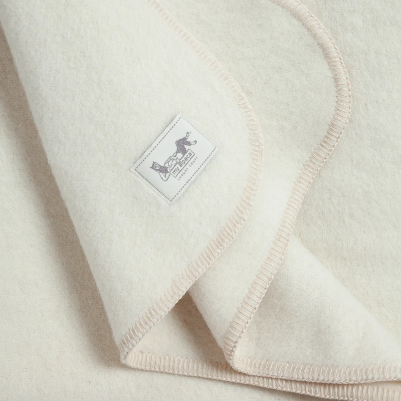3. Alpaca & wool bedspread | IVORY