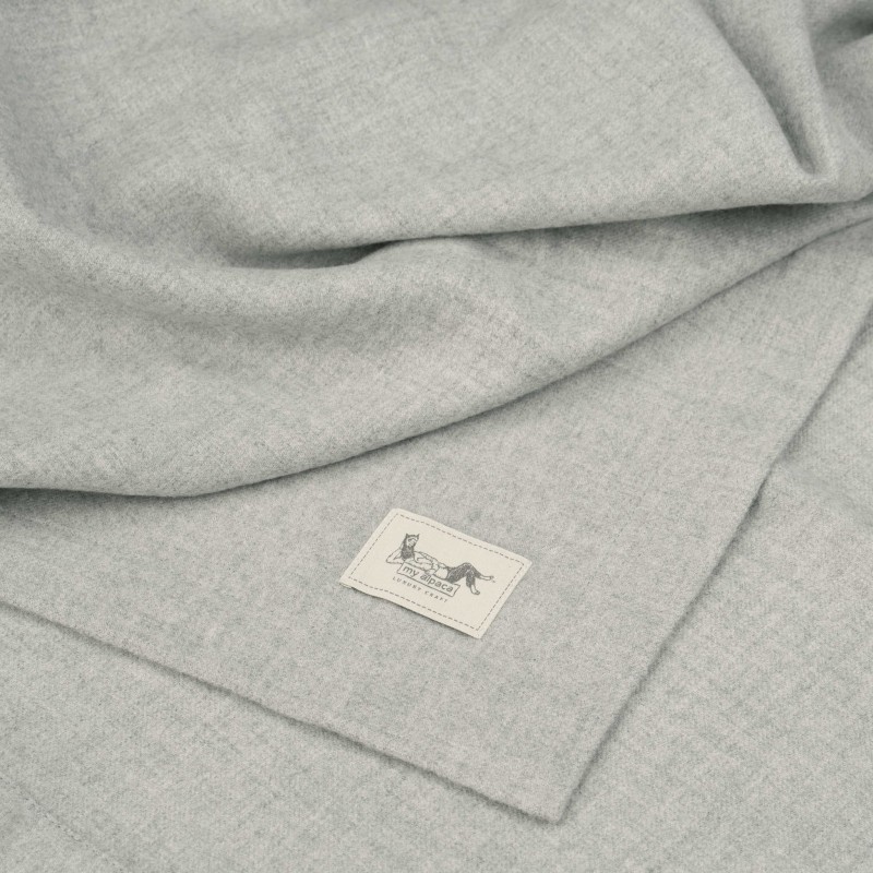2. Kids’ blanket 100% baby alpaca | SILVER